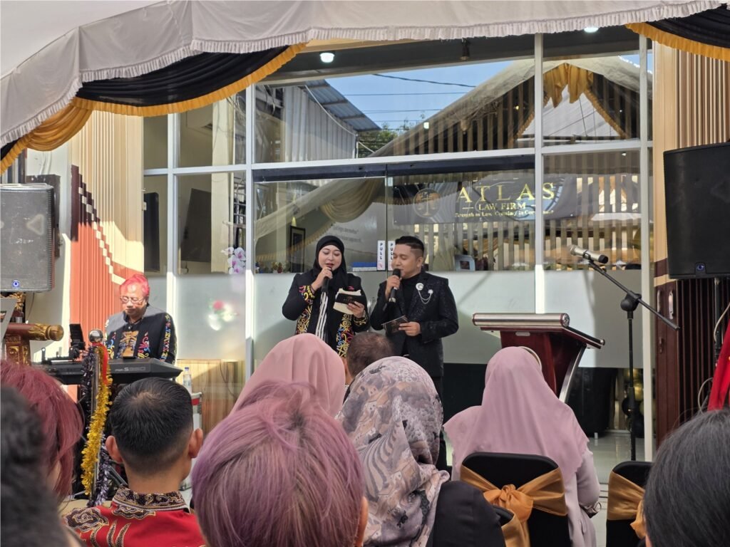 Suasana pembukaan Grand Opening Atlas Law Firm di Banjarmasin