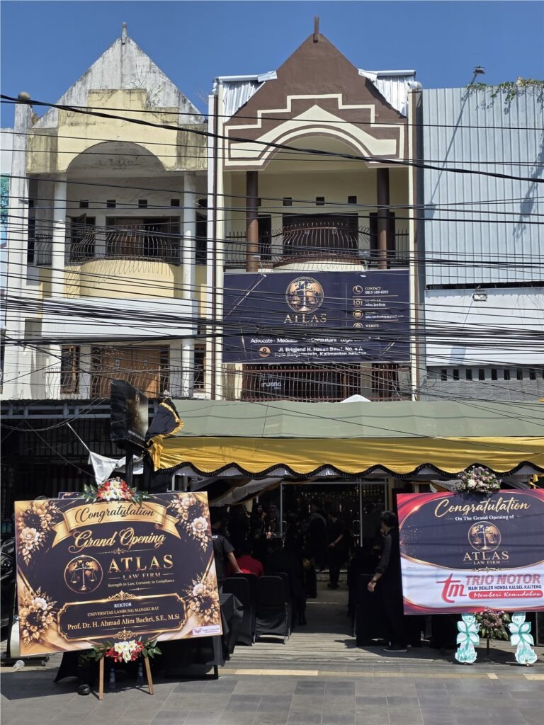 Eksterior kantor Atlas Law Firm saat Grand Opening di Banjarmasin